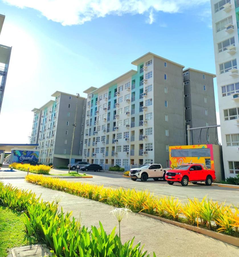 Davao Condo 2Br Pool Wifi Netflix Exteriör bild