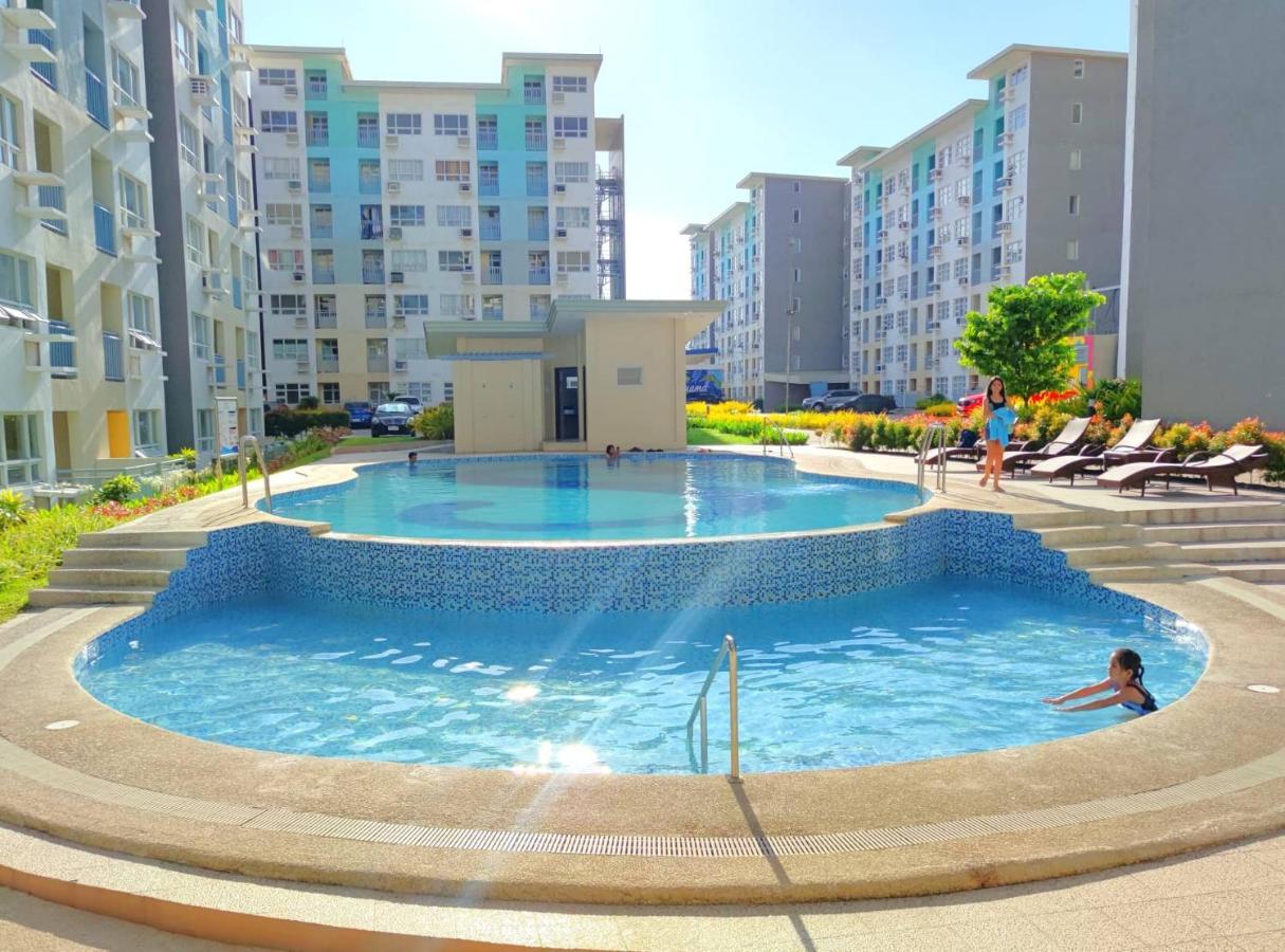 Davao Condo 2Br Pool Wifi Netflix Exteriör bild